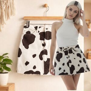 🛍️ PACSUN white brown cow animal print frayed miniskirt size medium